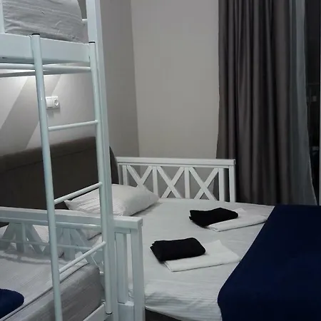 Hostel 10 Fontana House Mykonos Odessa